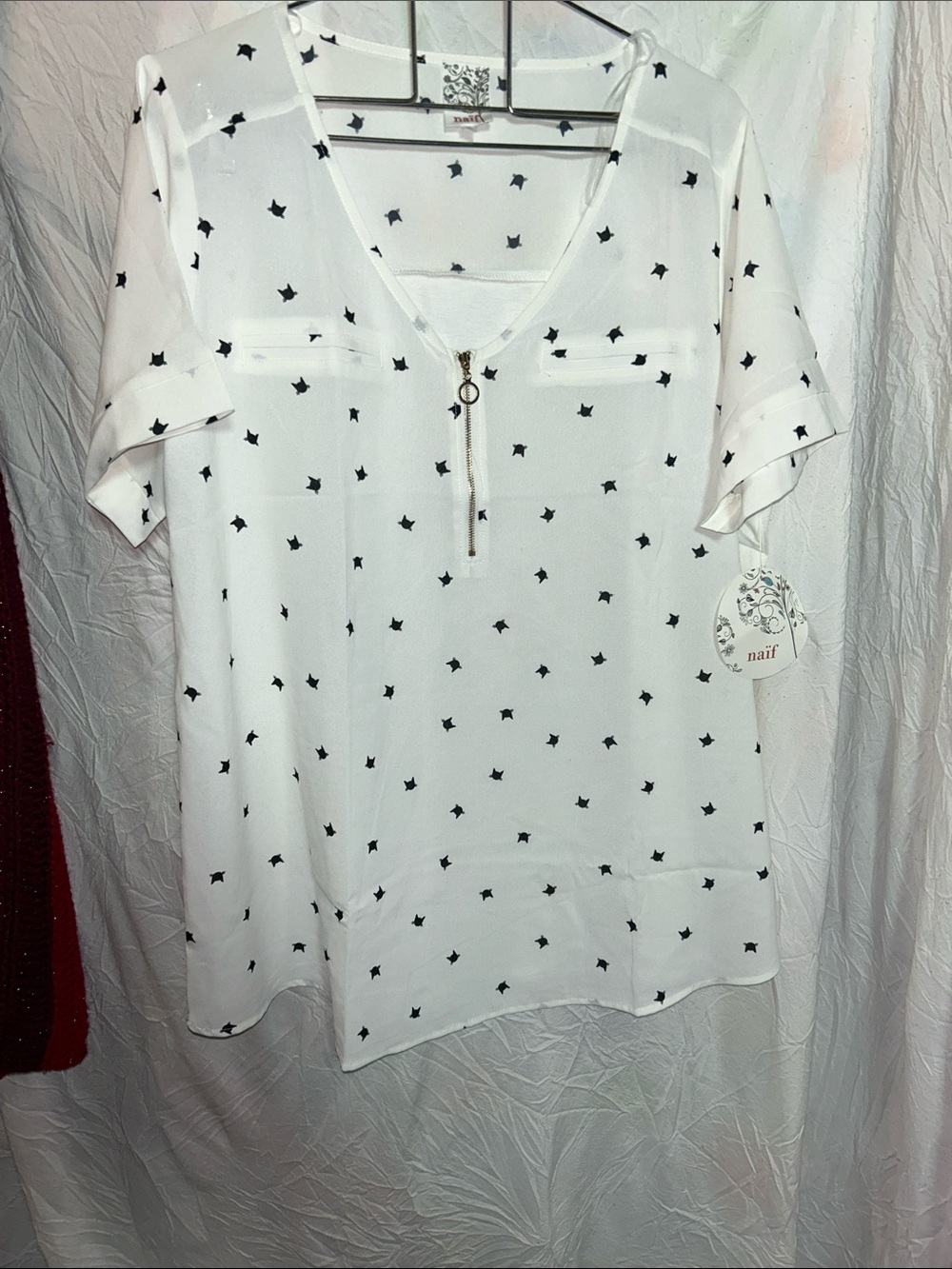 NAIF White Short-Sleeve cat Print Zip Front Blouse 1XL. NWT